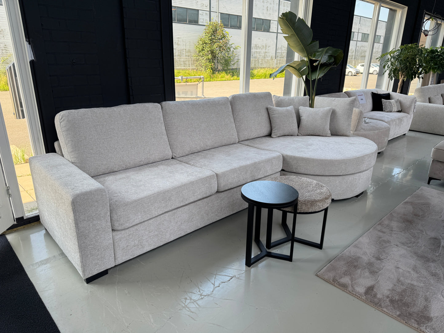 Loungebank Lim