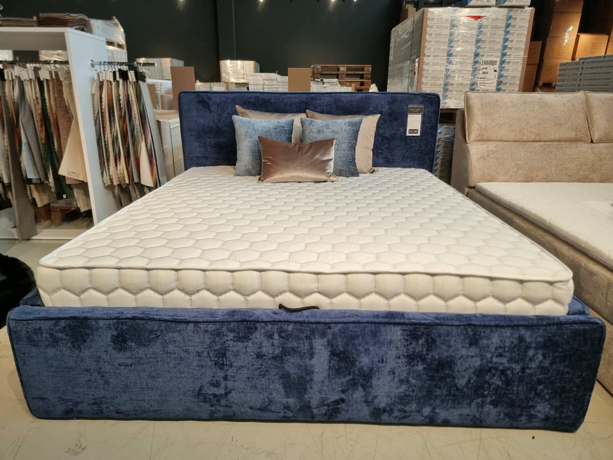 Trend Bed LAURA – met opbergruimte velvet blue