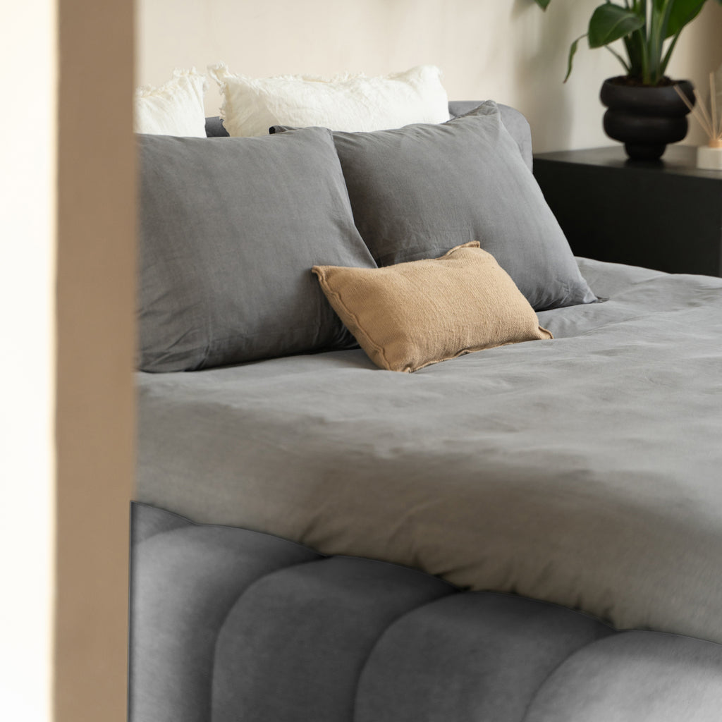 Ontwerpbed Adore Classic 160x200 Antraciet - Inclusief Matras