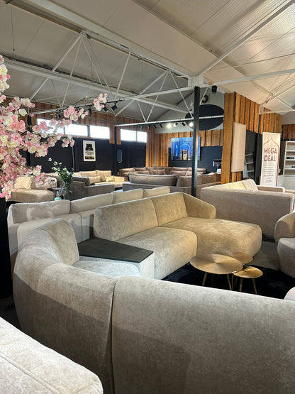 Curved bank Natascha