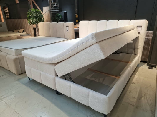 Trend Bed TIO – met opbergruimte bouclé