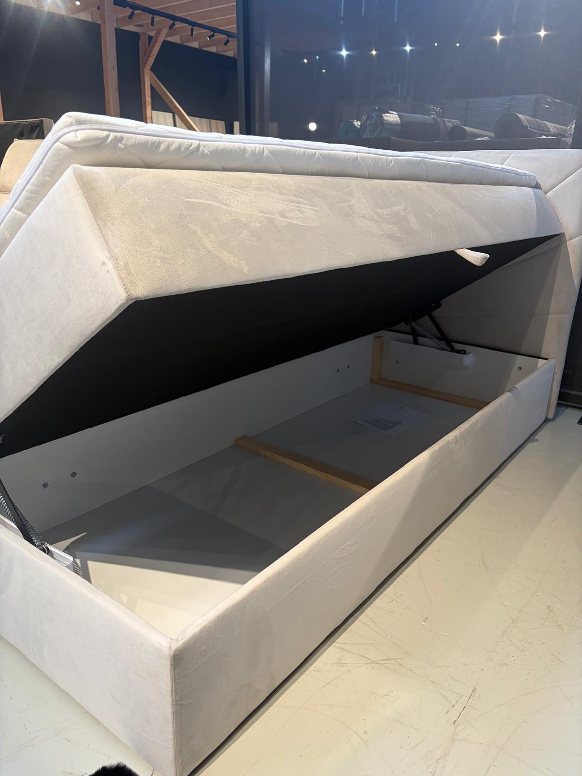 Velvet Opbergbed met Design Hoofdbord – Luxe Hotel Chique Uitstraling