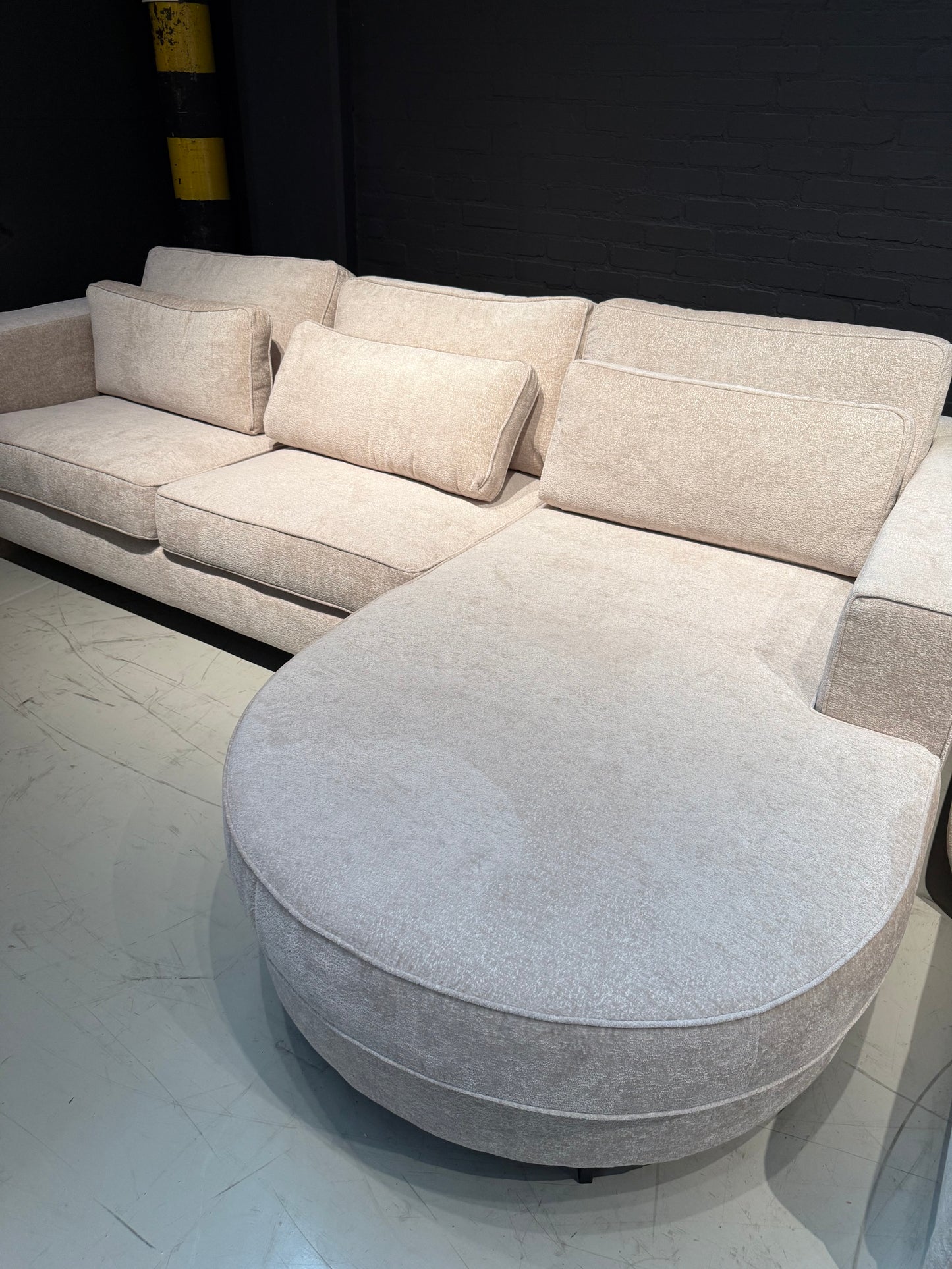 Loungebank Iris