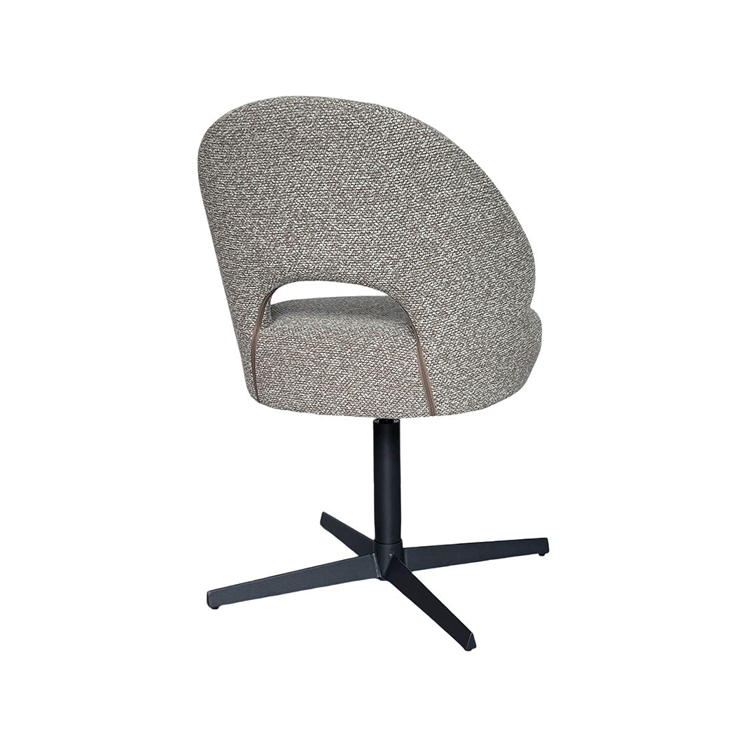 LABEL51 Eetkamerstoel Saint Tropez - Mushroom - Royal Boucle - Zwart Metaal